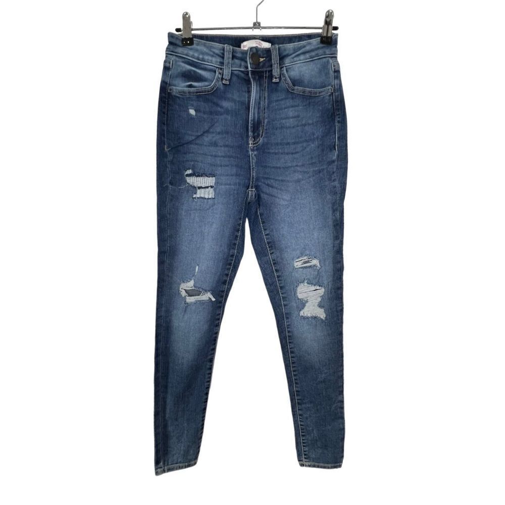 SO Super High Rise Distressed Jeggings